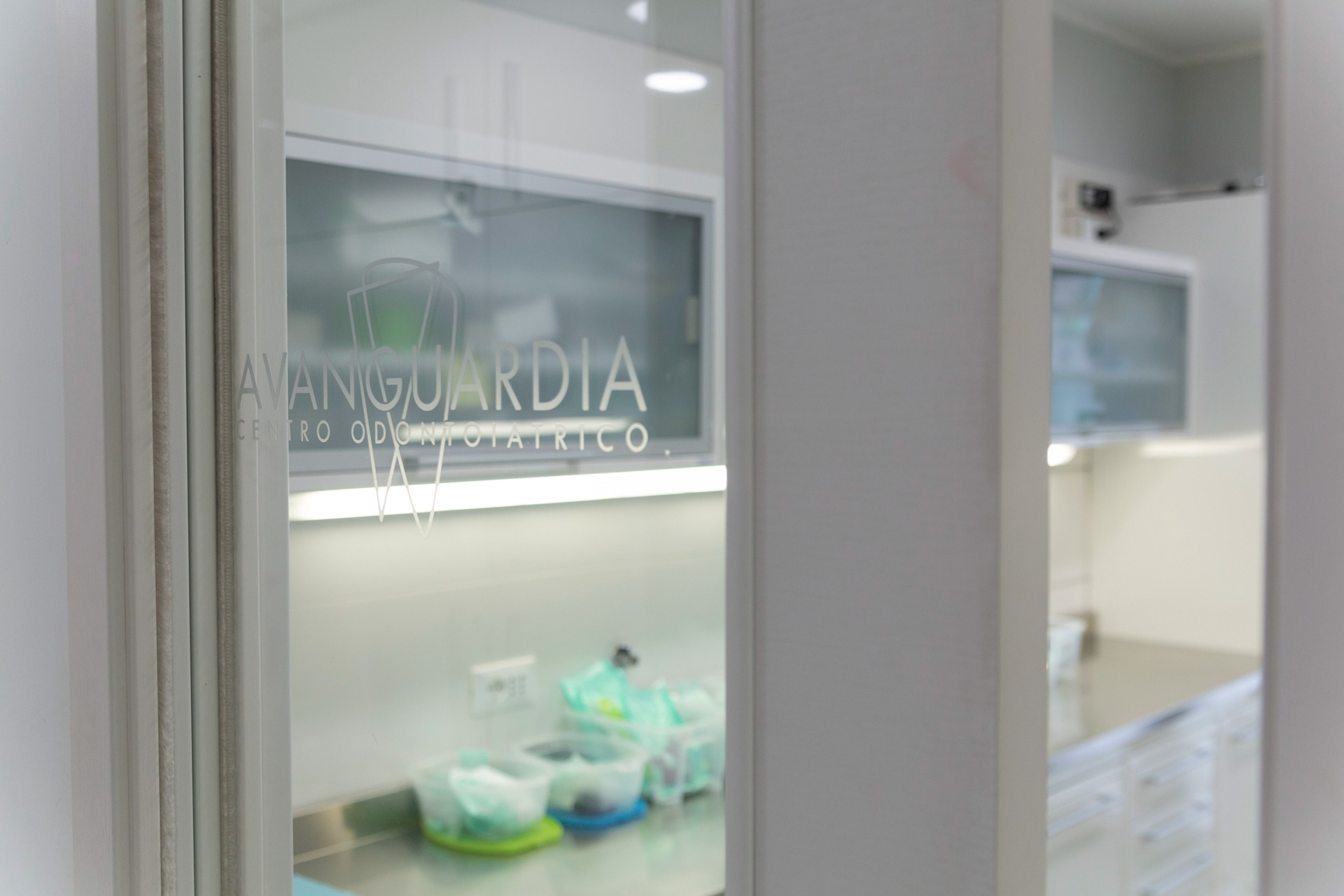 Centro Odontoiatrico Avanguardia - Odontoiatria di qualità in Abruzzo | Garanzia di sterilizzazione